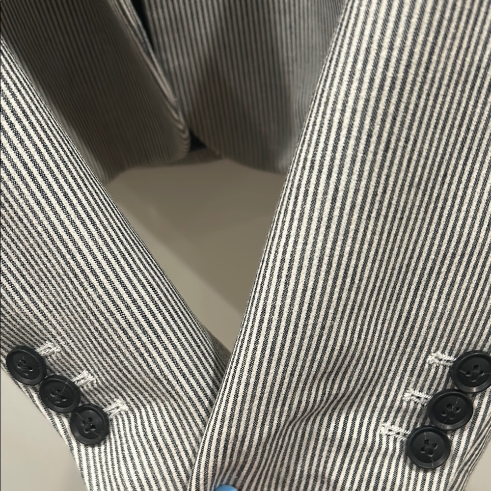 Banana Republic Casual Fall Blazer! - image 4